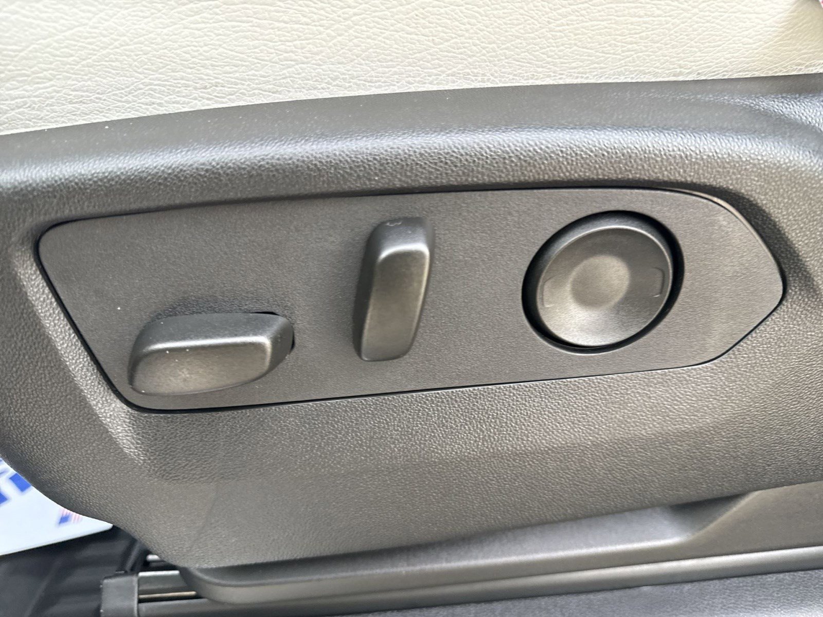 Used 2025 Chevrolet Silverado 1500 RST w/ Convenience Package II image 13