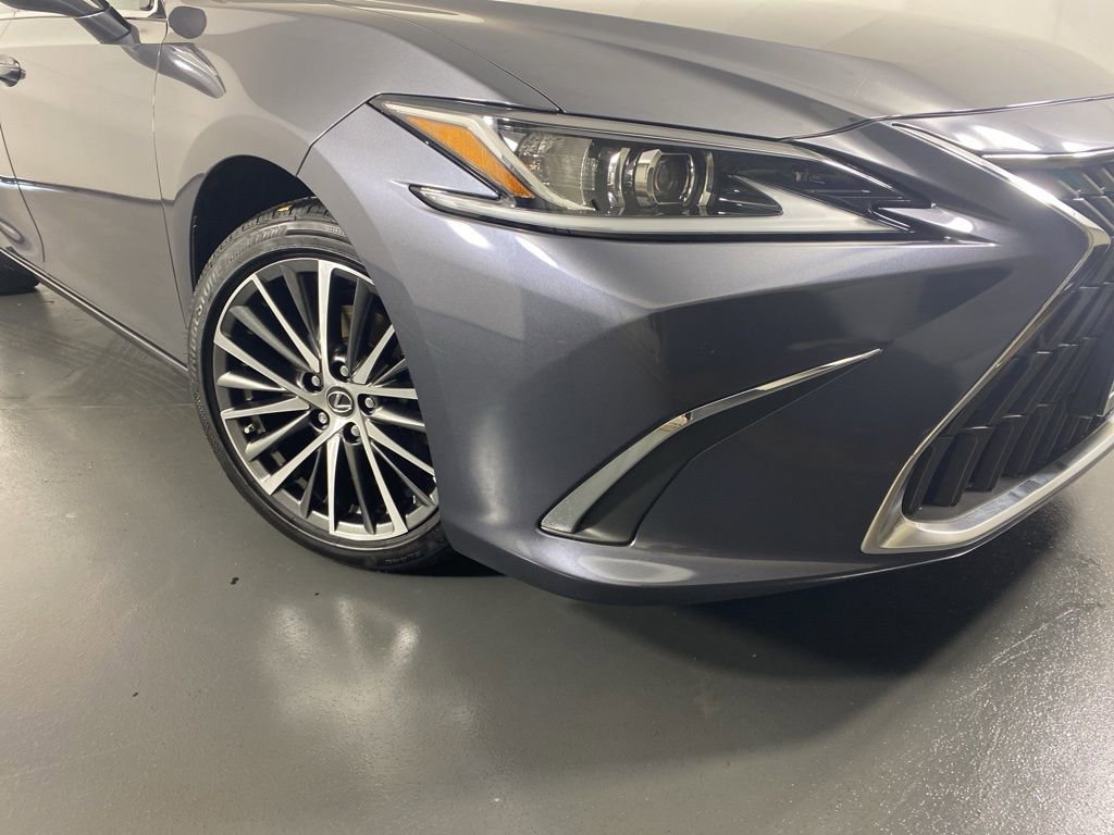 Certified 2023 Lexus ES 350 w/ Premium Package image 3