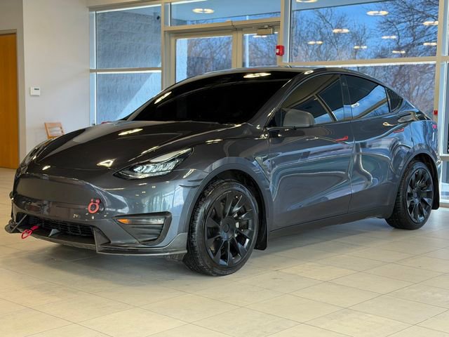 Used 2022 Tesla Model Y Long Range image 4
