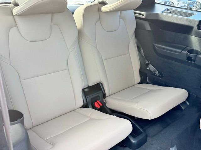 New 2026 Volvo XC90 B6 Plus w/ Protection Package Premier image 15
