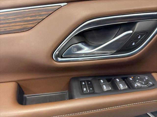 Used 2024 Chevrolet Suburban High Country w/ Advanced Technology Package image 40