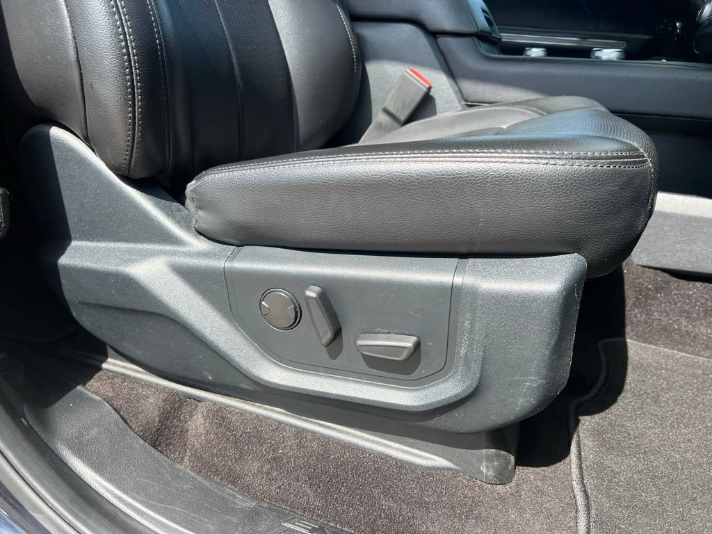 Used 2021 Ford Expedition XLT AWD/4WD image 23