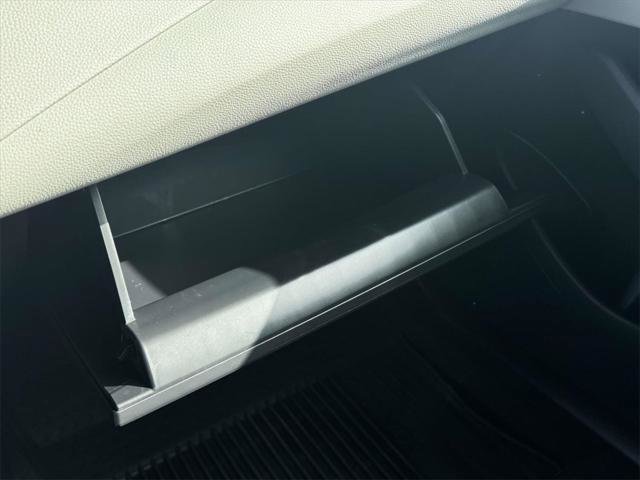 Used 2024 Toyota Corolla LE image 29