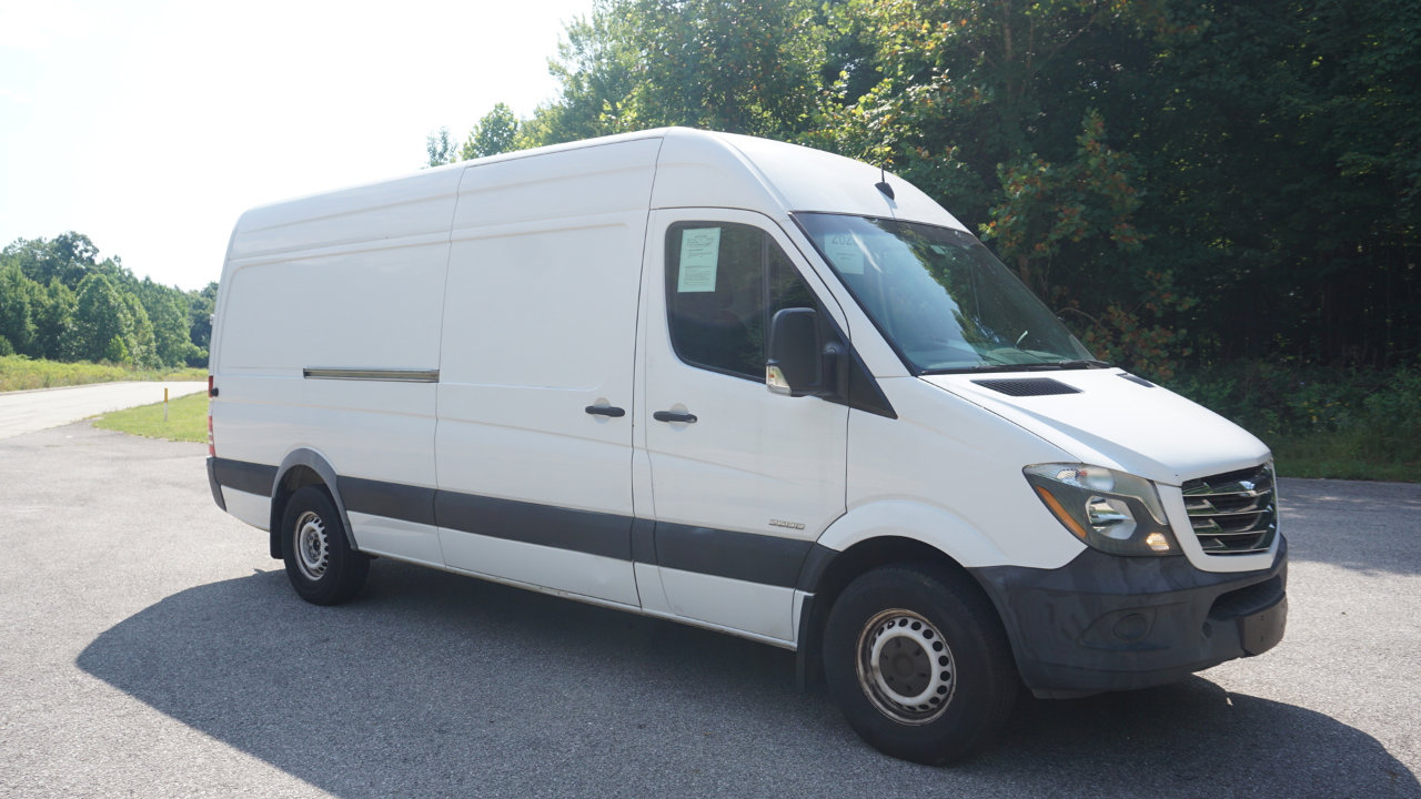 Used 2016 Freightliner Sprinter 2500 image 7