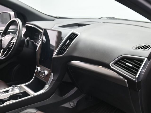 Used 2021 Ford Edge Titanium w/ Equipment Group 301A image 29