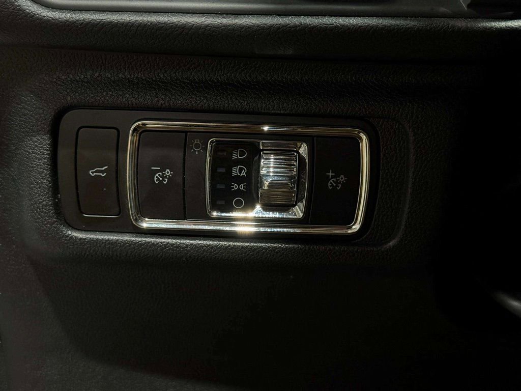 Certified 2023 Lincoln Corsair Reserve AWD/4WD image 10