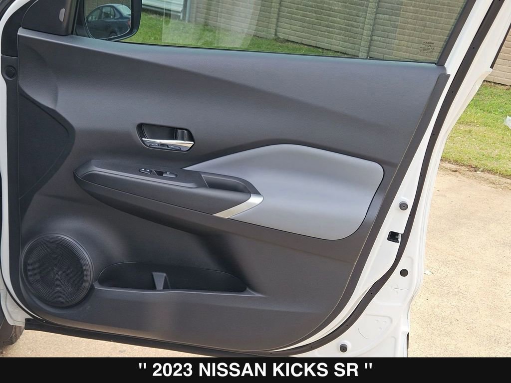 Used 2023 Nissan Kicks SR w/ SR Premium Package image 31