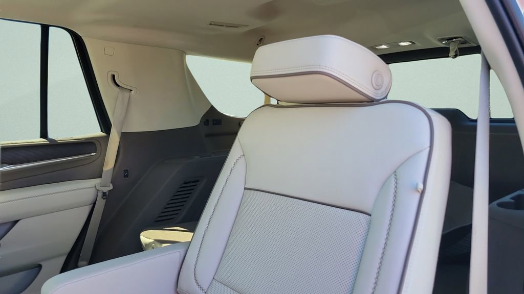 Used 2021 GMC Yukon Denali image 13