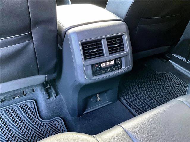 Used 2018 Volkswagen Atlas SE image 25