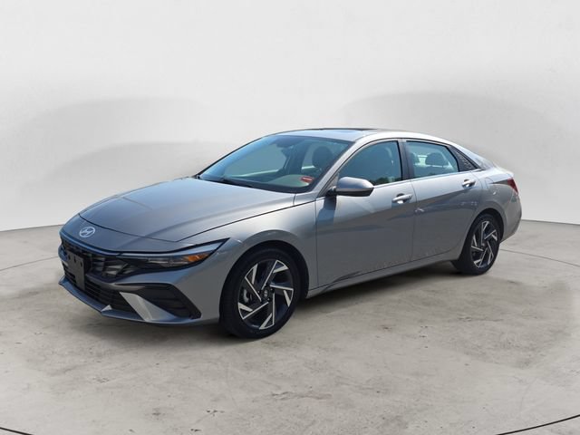 Used 2025 Hyundai Elantra SEL