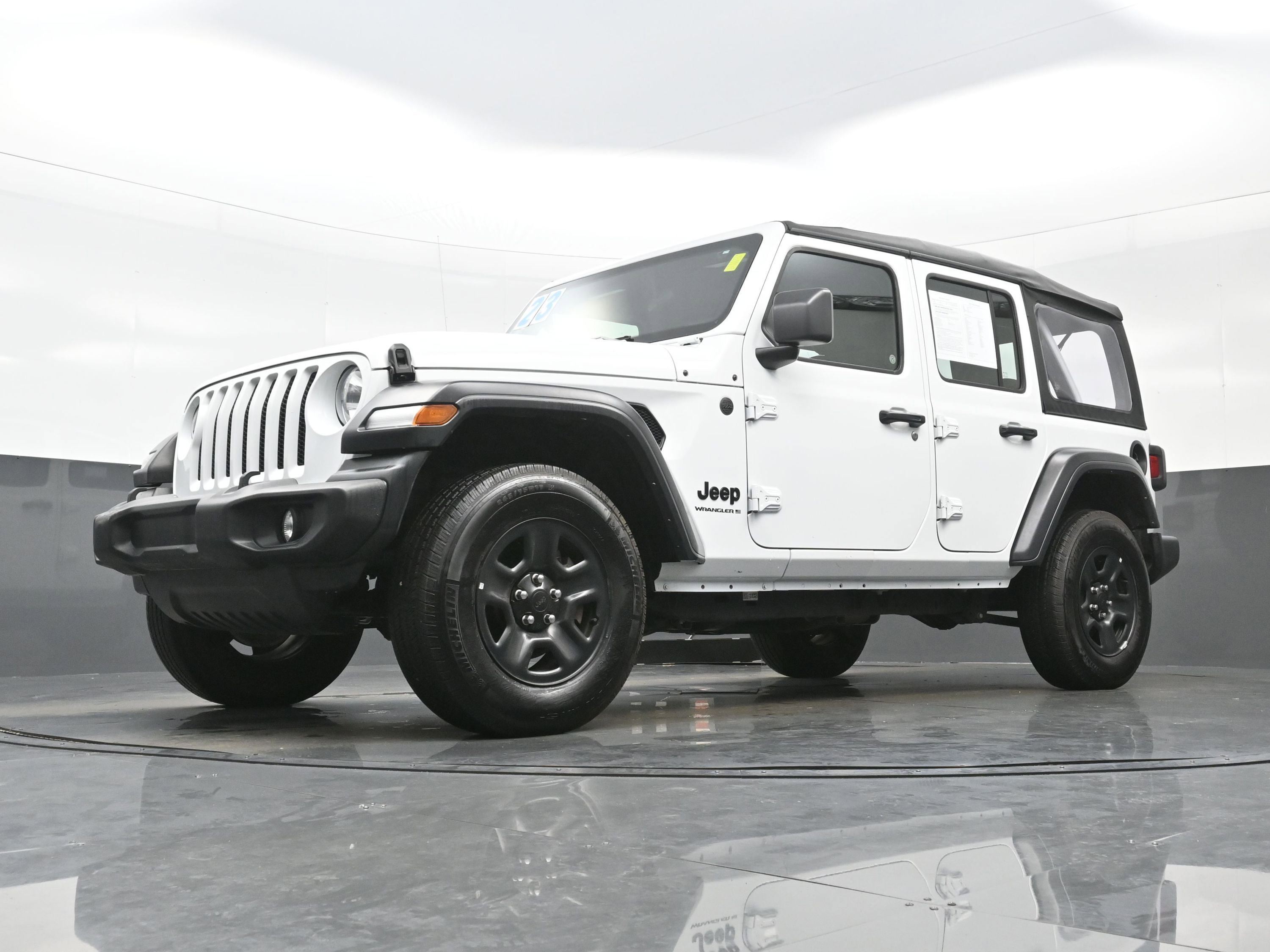 Used 2023 Jeep Wrangler Sport image 36
