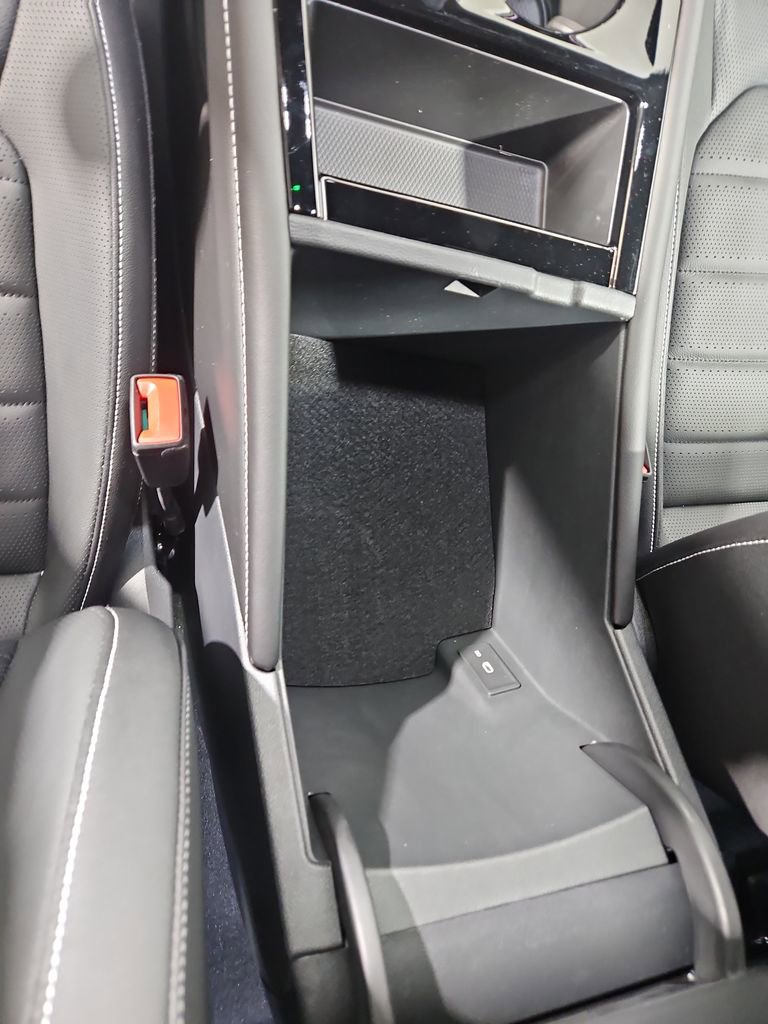 New 2026 Volkswagen Atlas Cross Sport SEL image 24