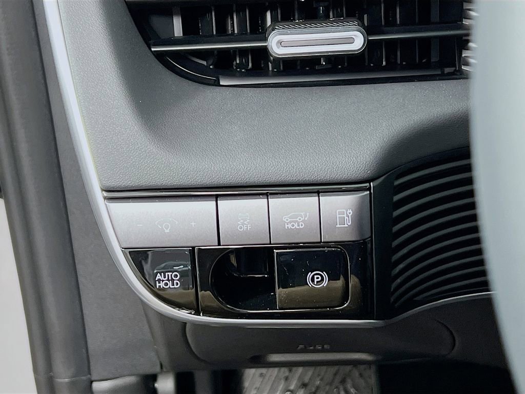 New 2026 Hyundai Ioniq 5 Limited image 9