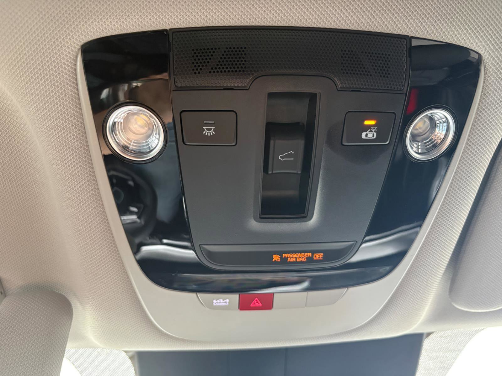 Used 2025 Kia Sorento EX w/ Panoramic Sunroof Package FWD image 44