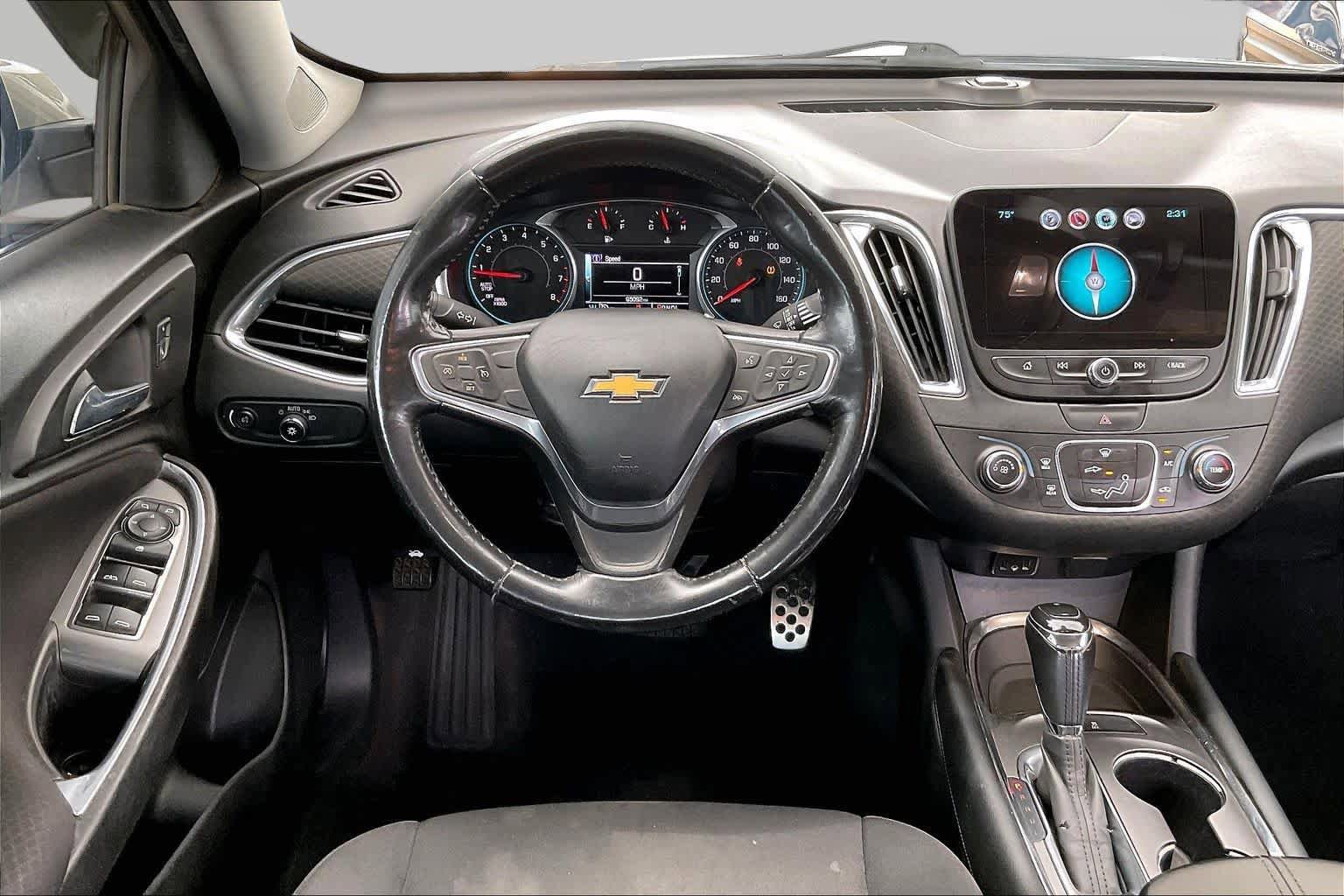 Used 2016 Chevrolet Malibu LT FWD image 6
