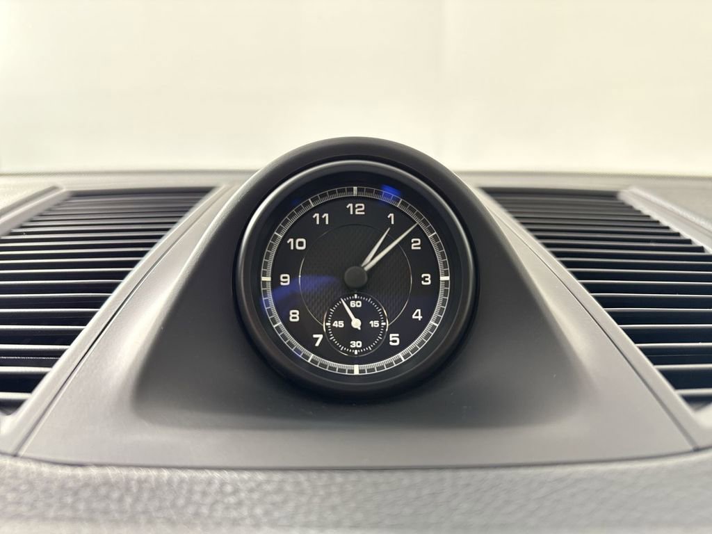 Certified 2025 Porsche Macan image 29