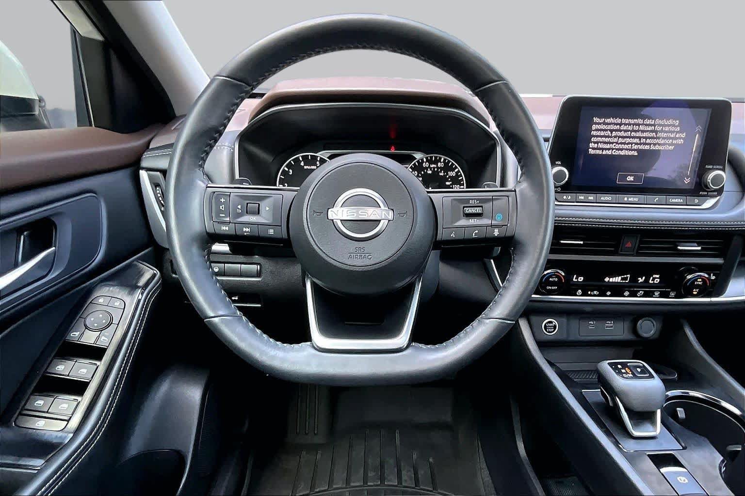 Used 2023 Nissan Rogue SV w/ SV Premium B Package FWD image 6