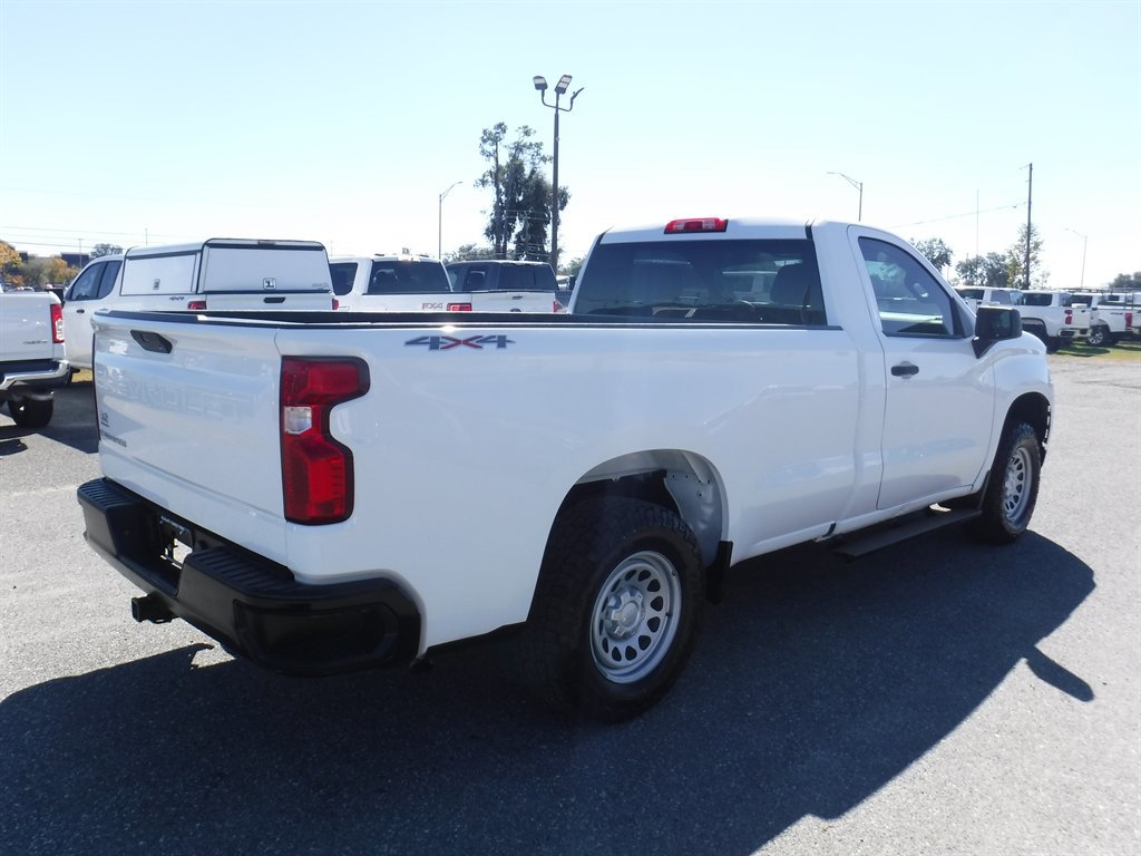 Used 2021 Chevrolet Silverado 1500 W/T w/ WT Value Package AWD/4WD image 3