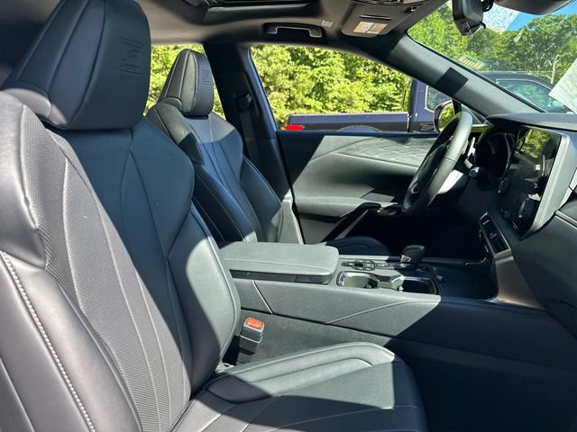 Used 2023 Lexus RX 350 F Sport w/ Accessory Package AWD/4WD image 19