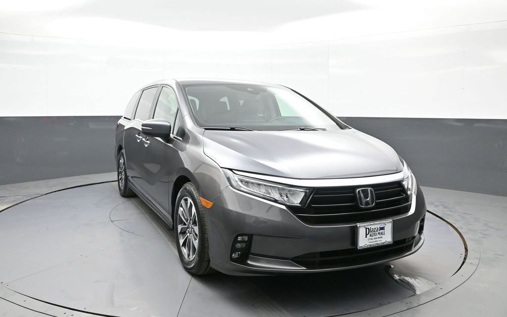 Certified 2023 Honda Odyssey EX-L image 3