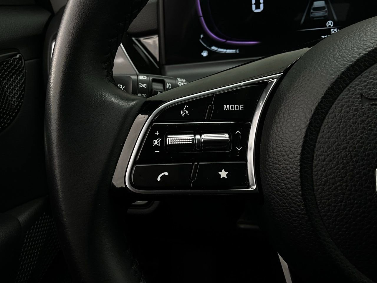 Used 2025 Kia Seltos S image 34