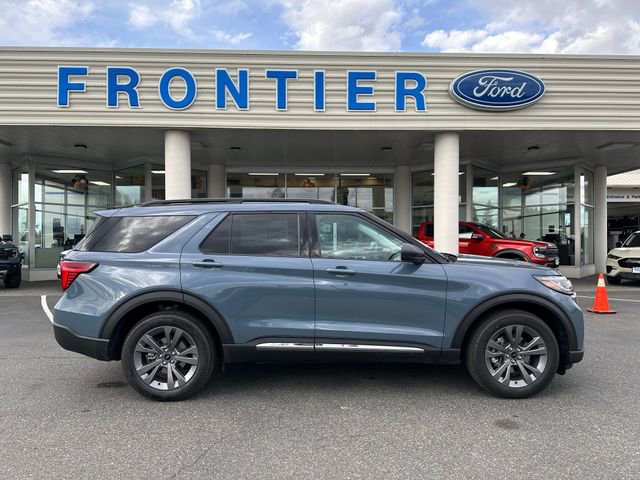 New 2025 Ford Explorer Active w/ Active Comfort Package image 2