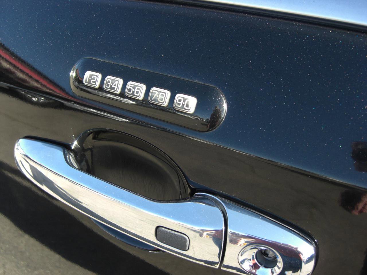 Used 2015 Lincoln MKX AWD 4dr w/ Equipment Group 102A image 6