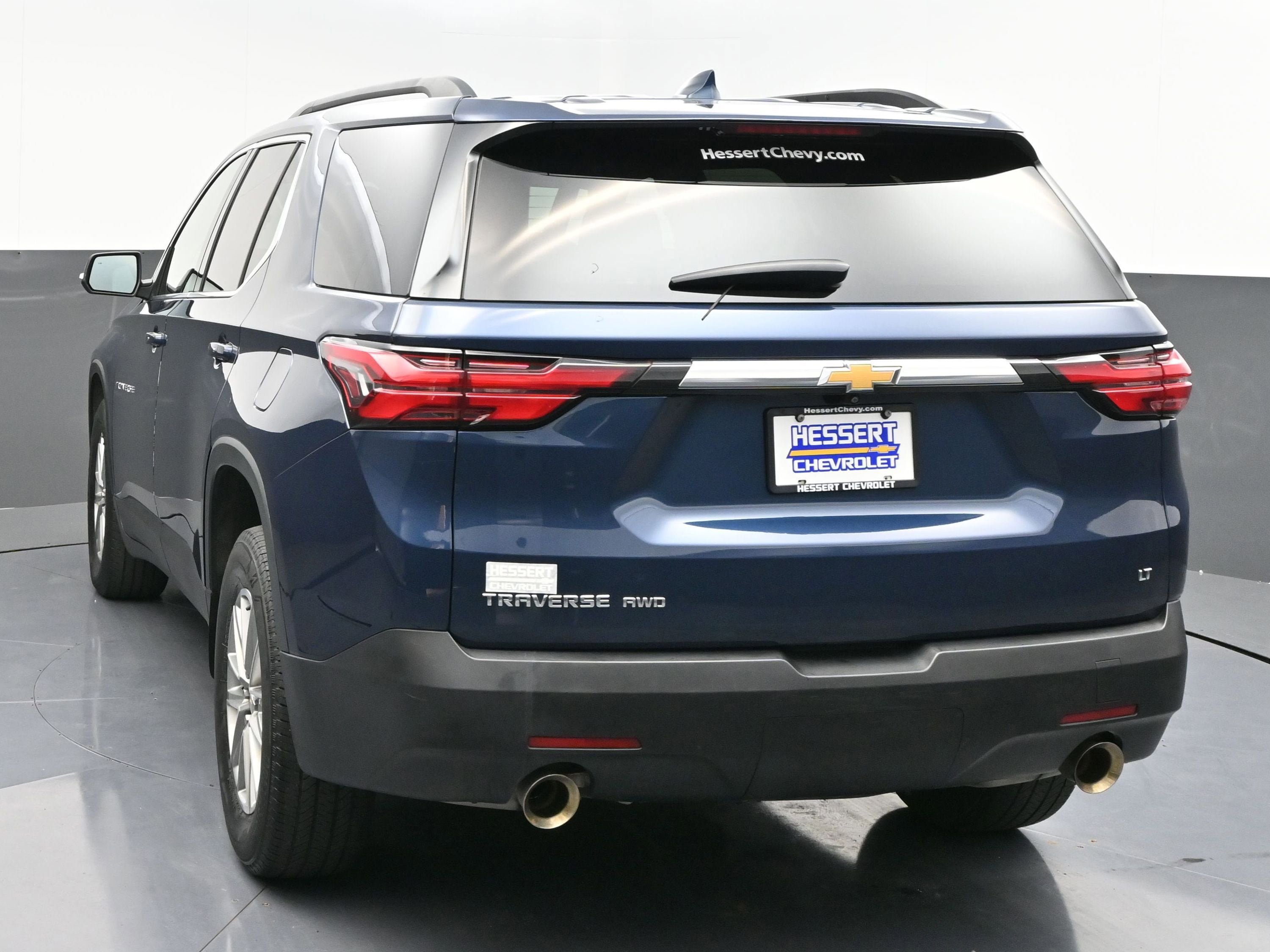 Used 2023 Chevrolet Traverse LT image 6