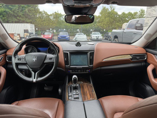 Used 2018 Maserati Levante AWD/4WD image 29