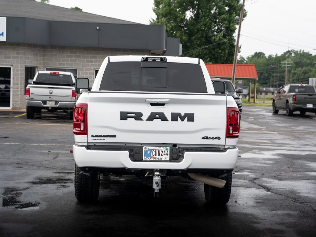 New 2026 RAM 2500 Laramie AWD/4WD image 8
