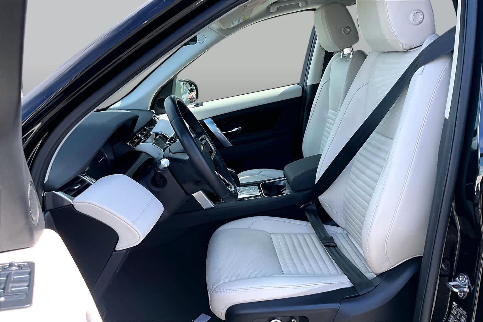 Used 2022 Land Rover Discovery Sport S AWD/4WD image 8