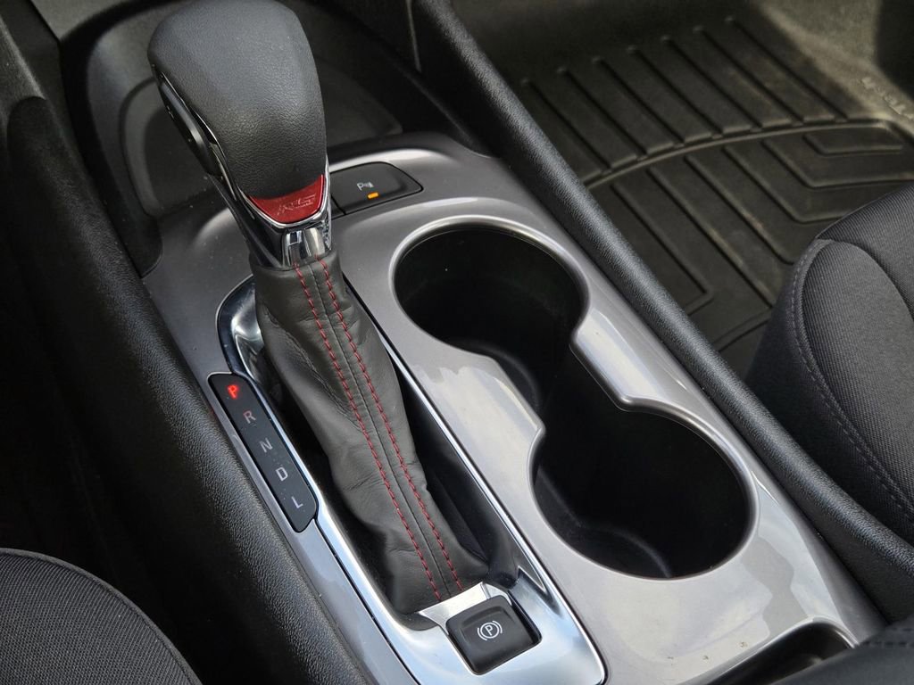 Used 2025 Chevrolet Malibu RS image 19