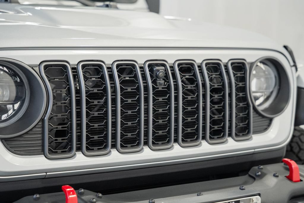 Used 2024 Jeep Gladiator Rubicon AWD/4WD image 10