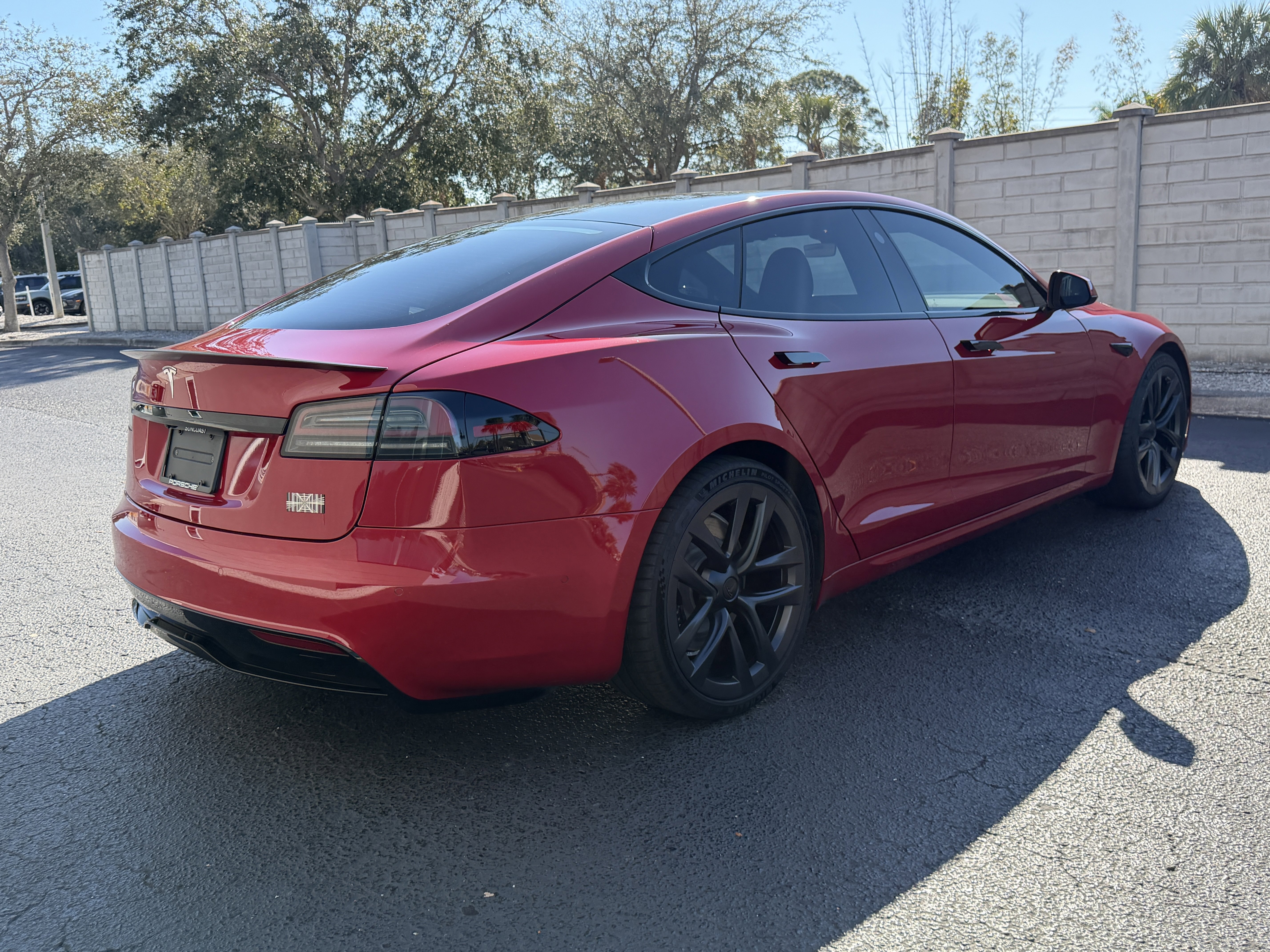 Used 2022 Tesla Model S Plaid image 5