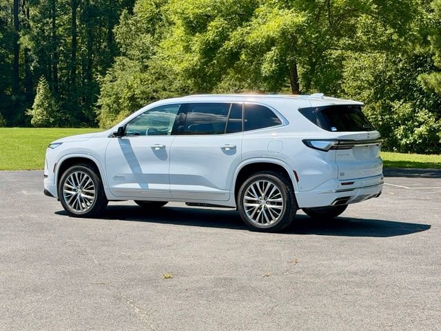 Used 2026 Buick Enclave Avenir w/ Super Cruise Package FWD image 4