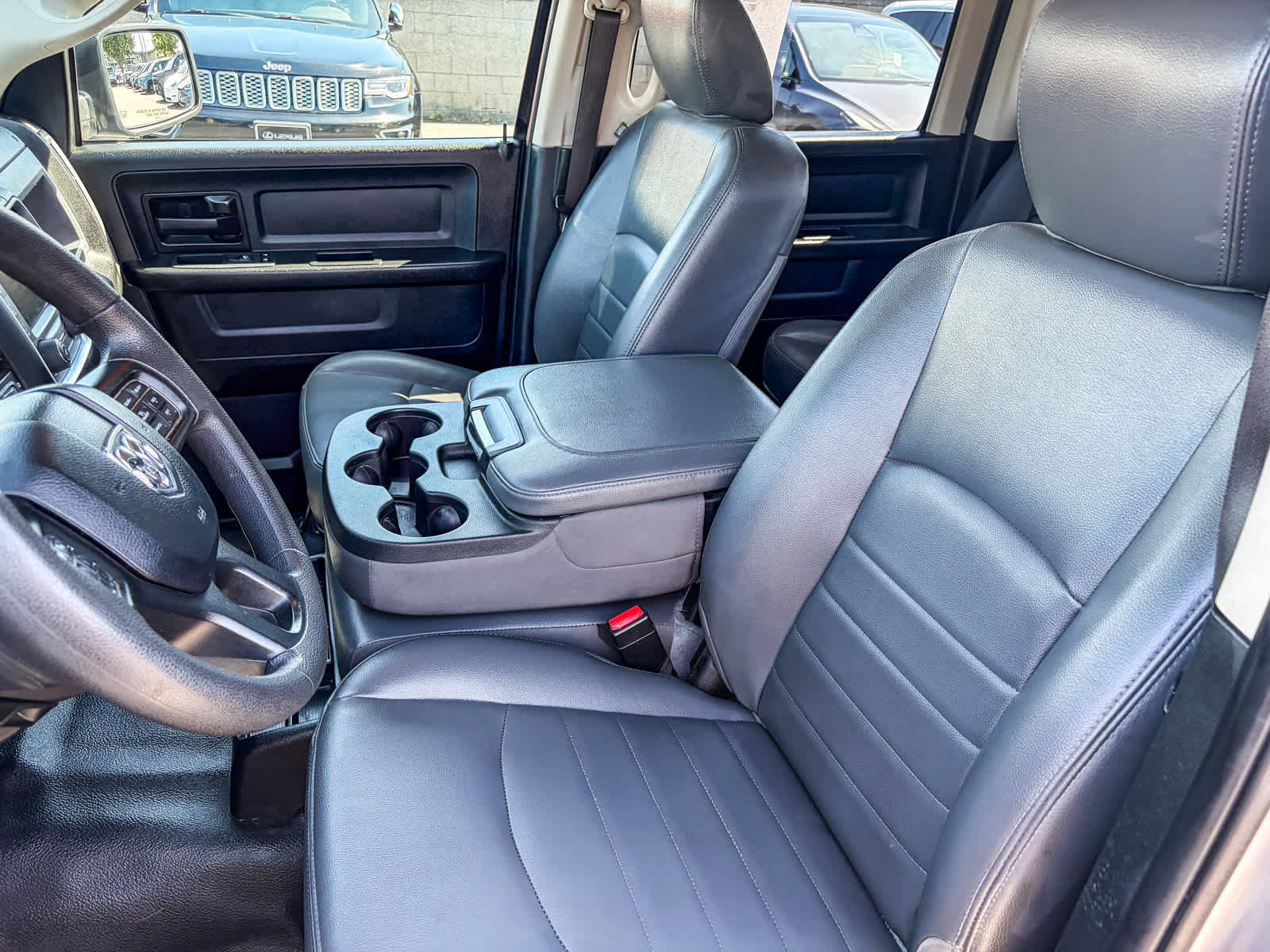 Used 2019 RAM 1500 Tradesman w/ Chrome Appearance Group RWD image 16