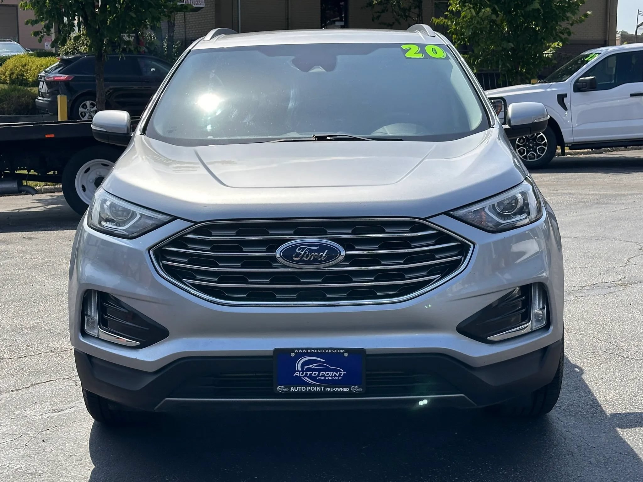Used 2020 Ford Edge SEL FWD image 2