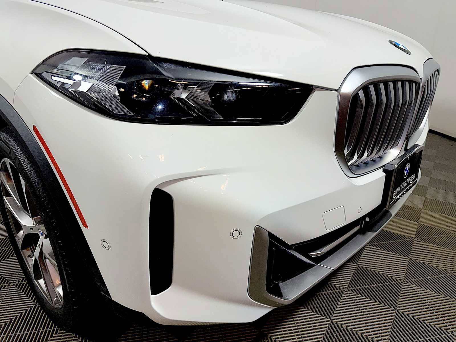 Certified 2024 BMW X5 xDrive40i w/ Parking Assistance Package image 26