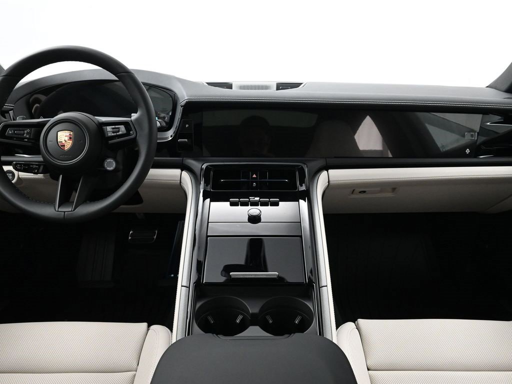 New 2026 Porsche Panamera image 9