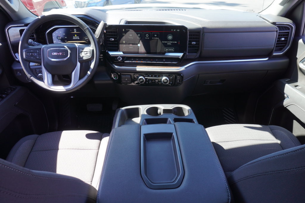 Certified 2026 GMC Sierra 1500 SLE w/ Preferred Package RWD image 16