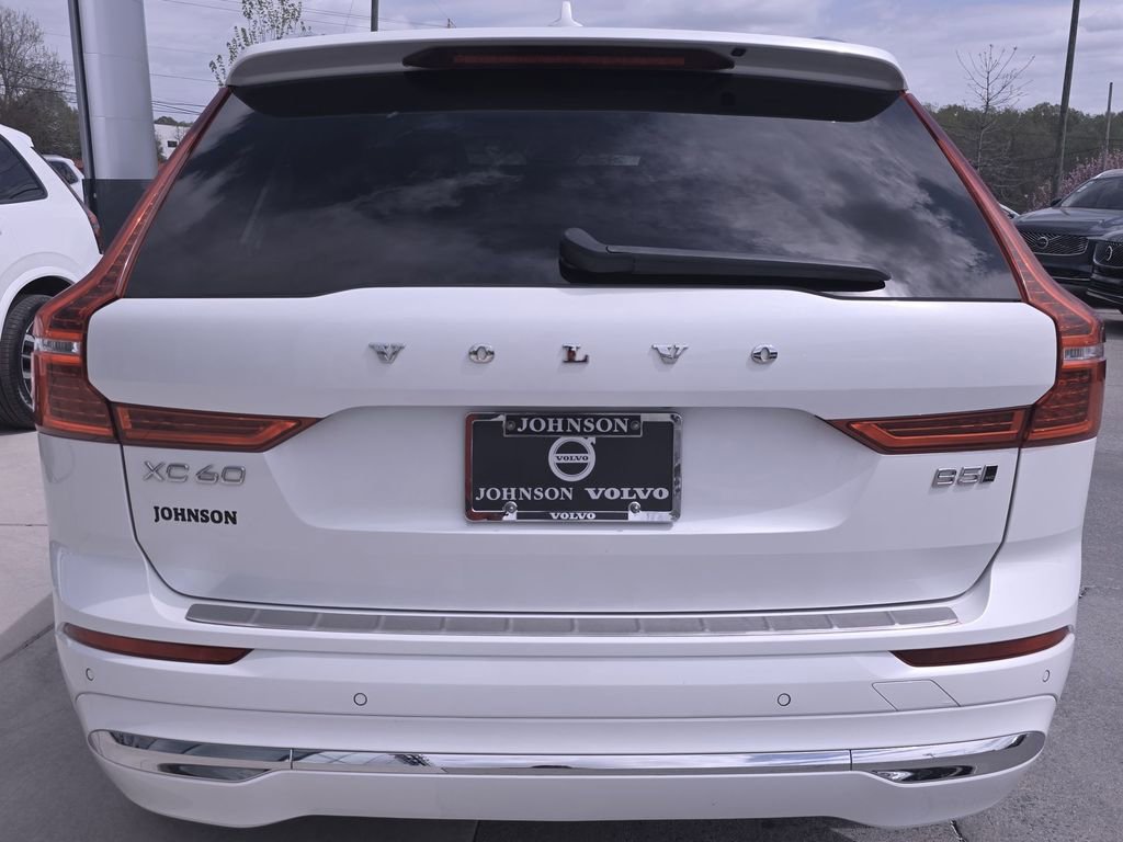Used 2023 Volvo XC60 B5 Plus w/ Climate Package image 8