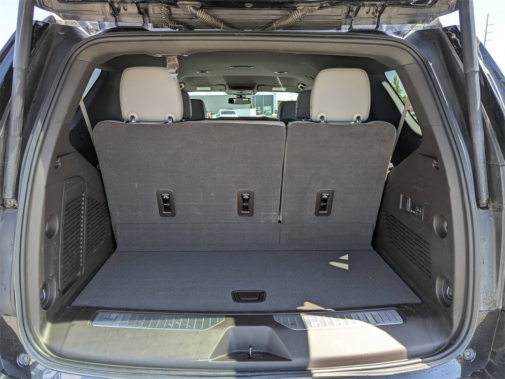 Certified 2022 Chevrolet Tahoe Z71 w/ Luxury Package image 38