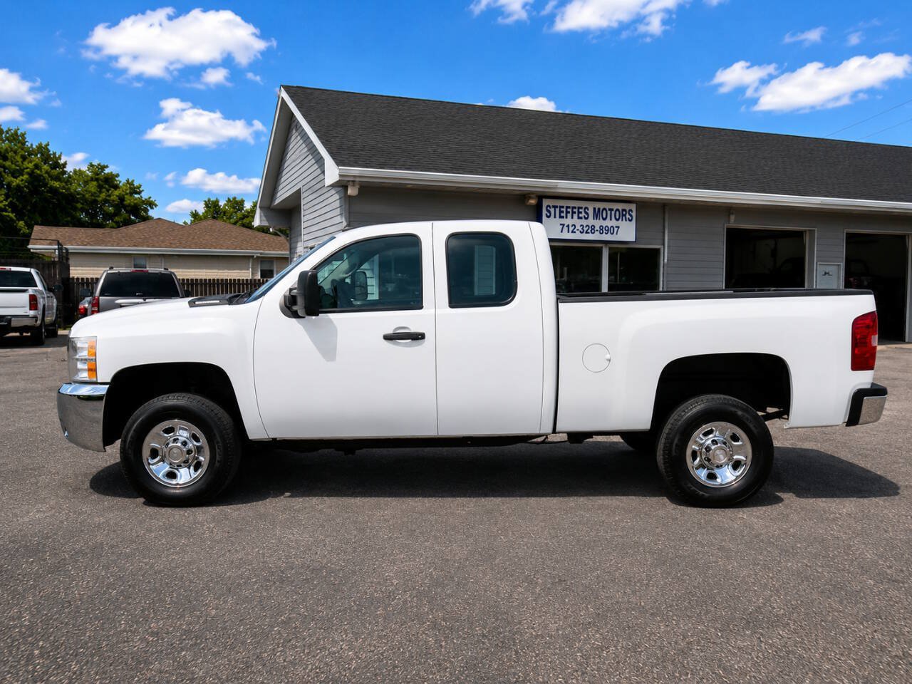 Used 2009 Chevrolet Silverado 2500 W/T AWD/4WD image 1