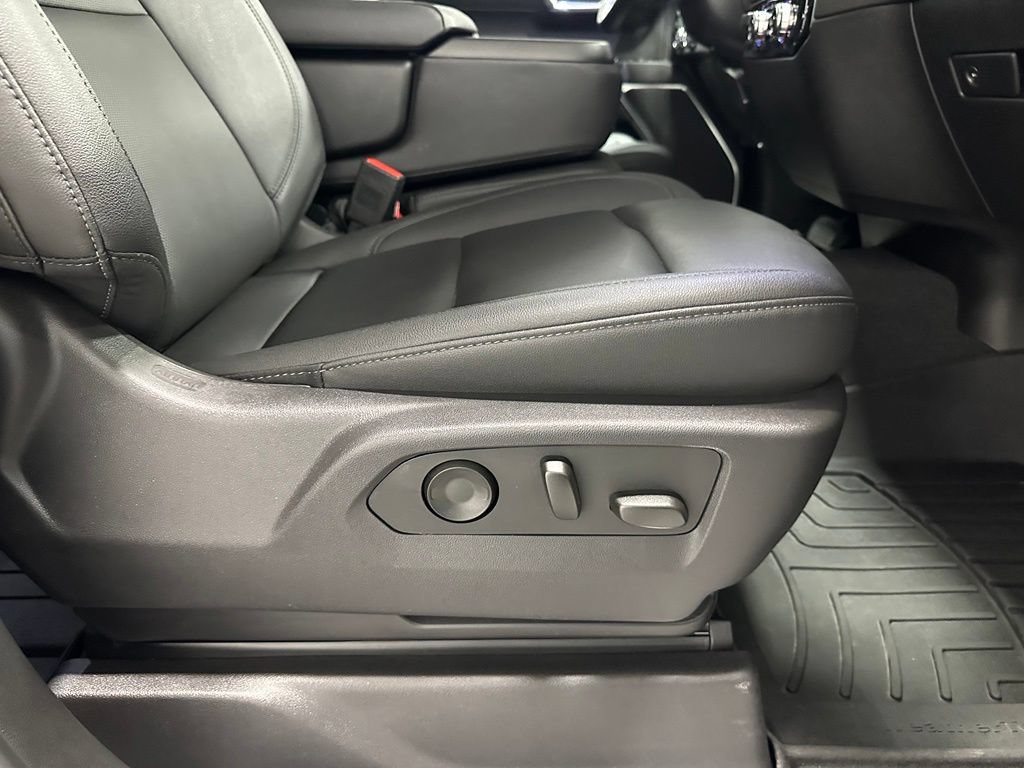 Used 2025 GMC Sierra 1500 SLT AWD/4WD image 59