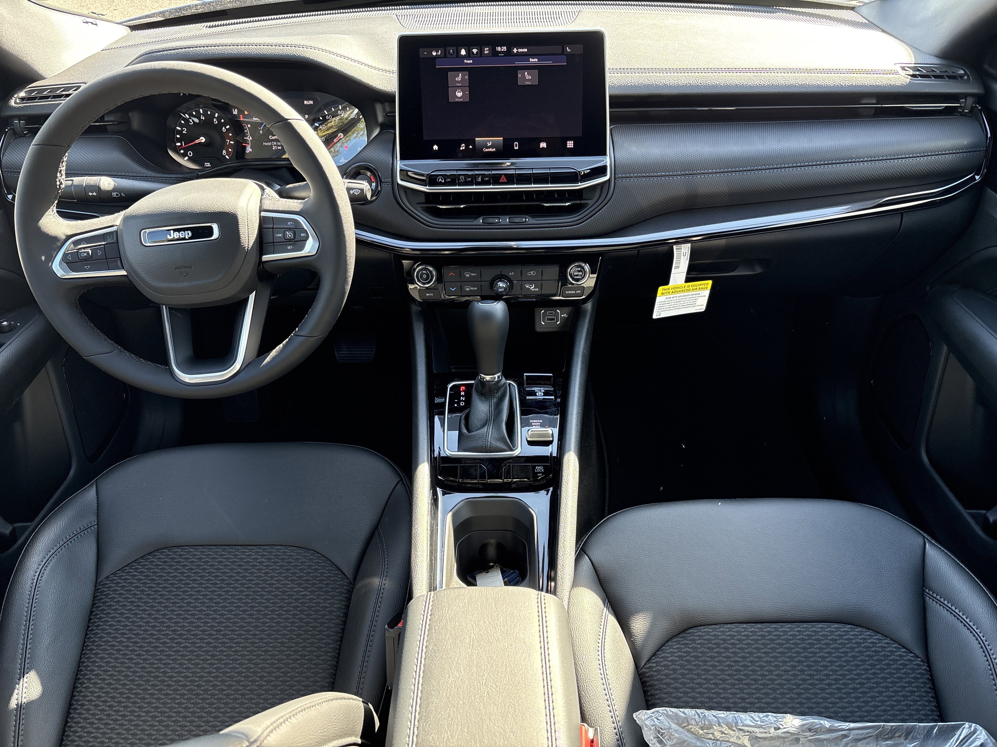 New 2026 Jeep Compass Latitude image 13