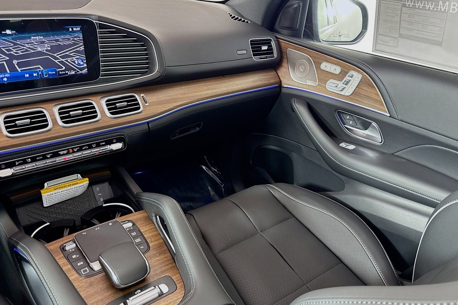 New 2025 Mercedes-Benz GLS 580 4MATIC image 21