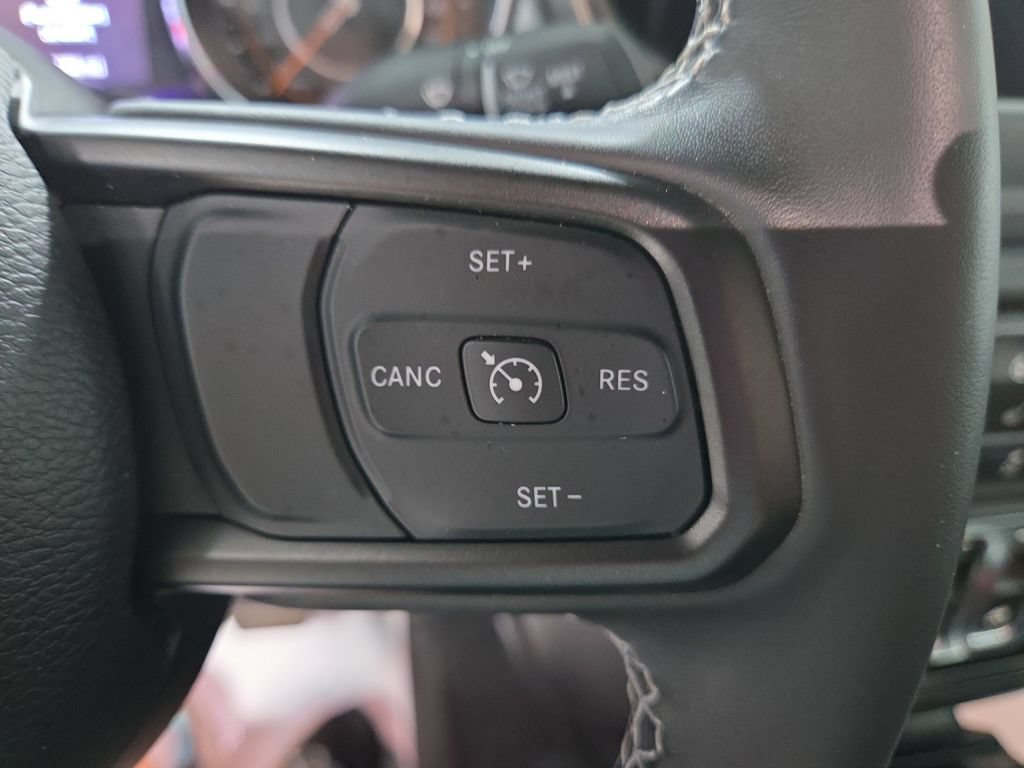 Used 2023 Jeep Wrangler Sport AWD/4WD image 26