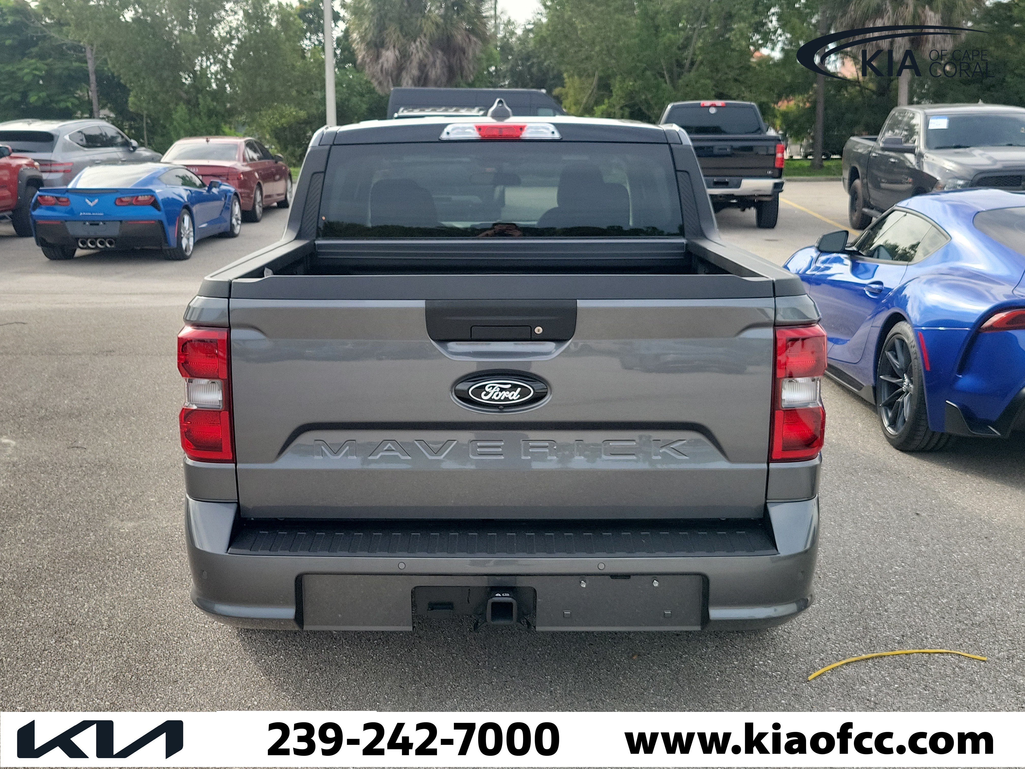 Used 2025 Ford Maverick Lobo AWD/4WD image 6