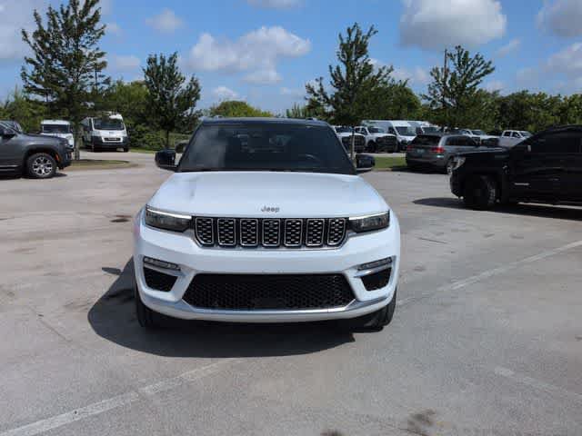 Used 2023 Jeep Grand Cherokee Summit AWD/4WD image 3