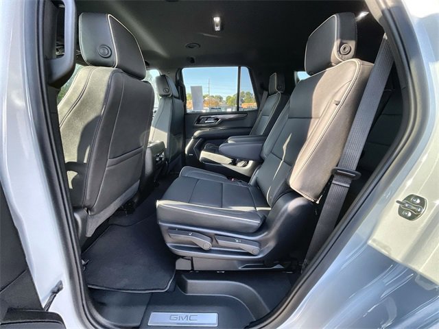 New 2026 GMC Yukon Elevation image 25